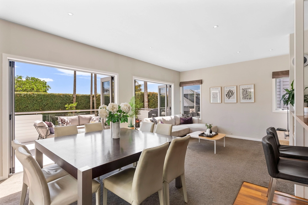 Photos of 8 Rawhitiroa Road