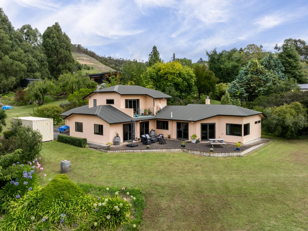 Photos of 65 Endsleigh Drive