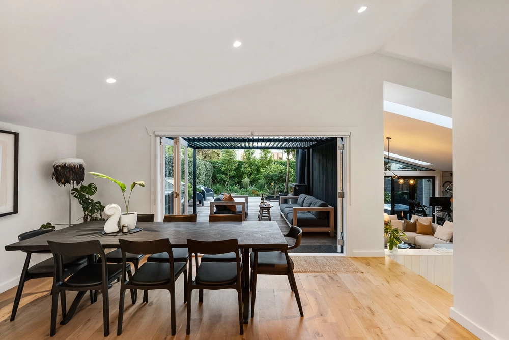 Photos of 46 Cumberland Avenue