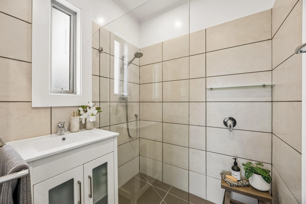 Photos of 6 Stansfield Street
