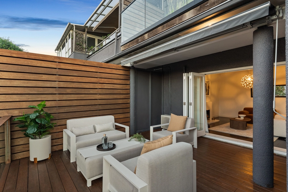 Photos of 2/10 St Georges Bay Road