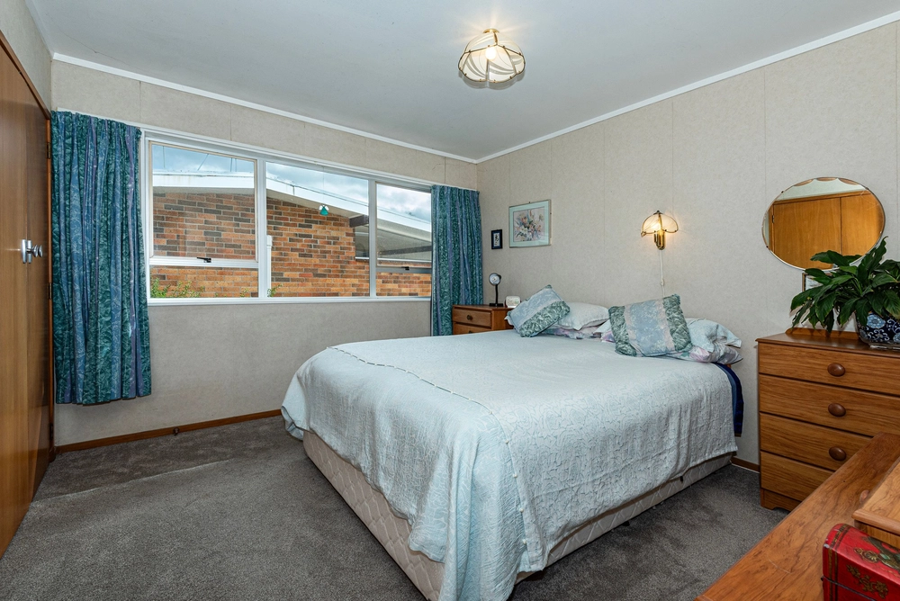 Photos of 16 Sorrento Street