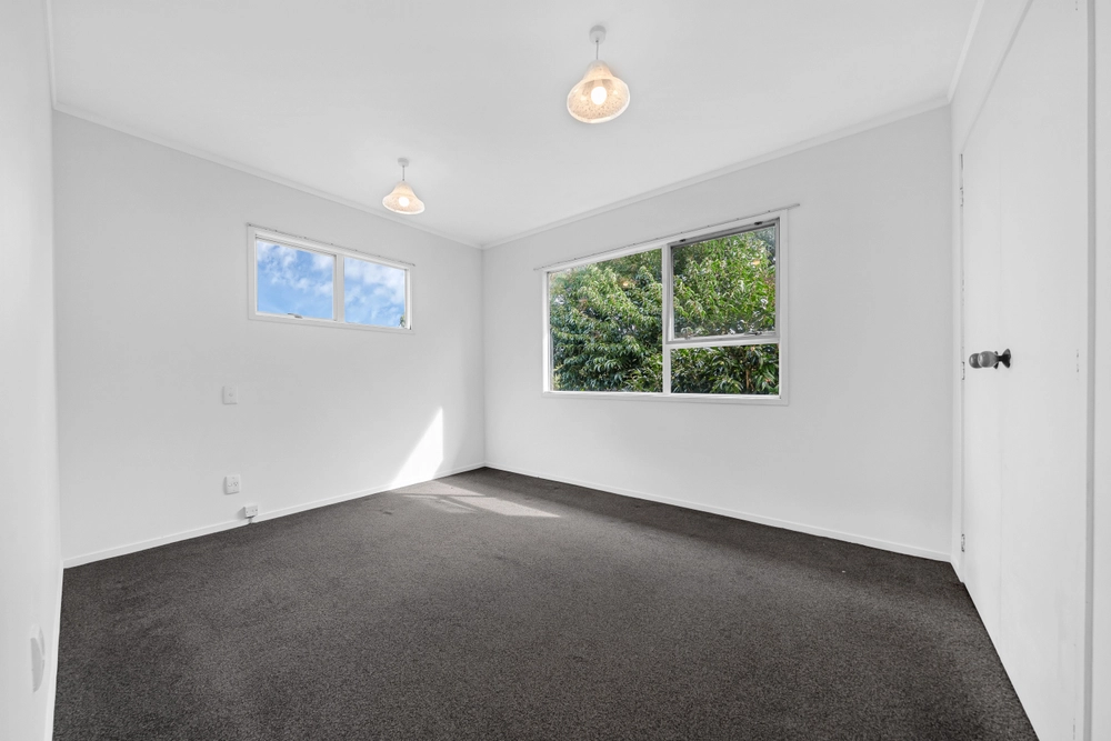 Photos of 11 Hughes Terrace