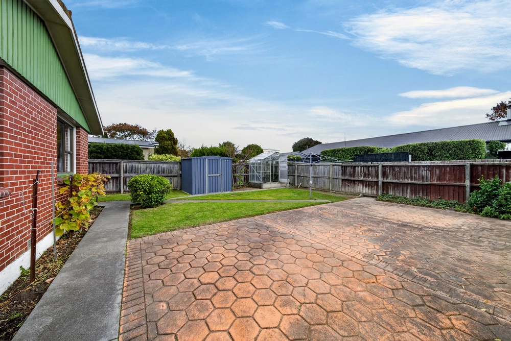 Photos of 70 Toorak Avenue