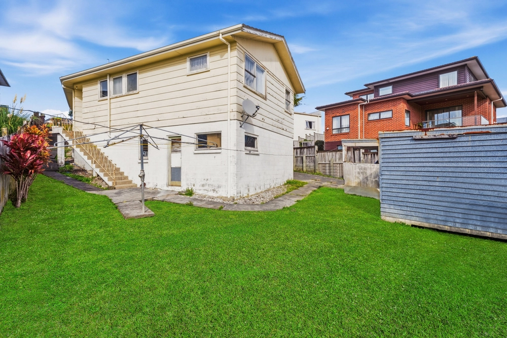 Photos of 42 Maioro Street