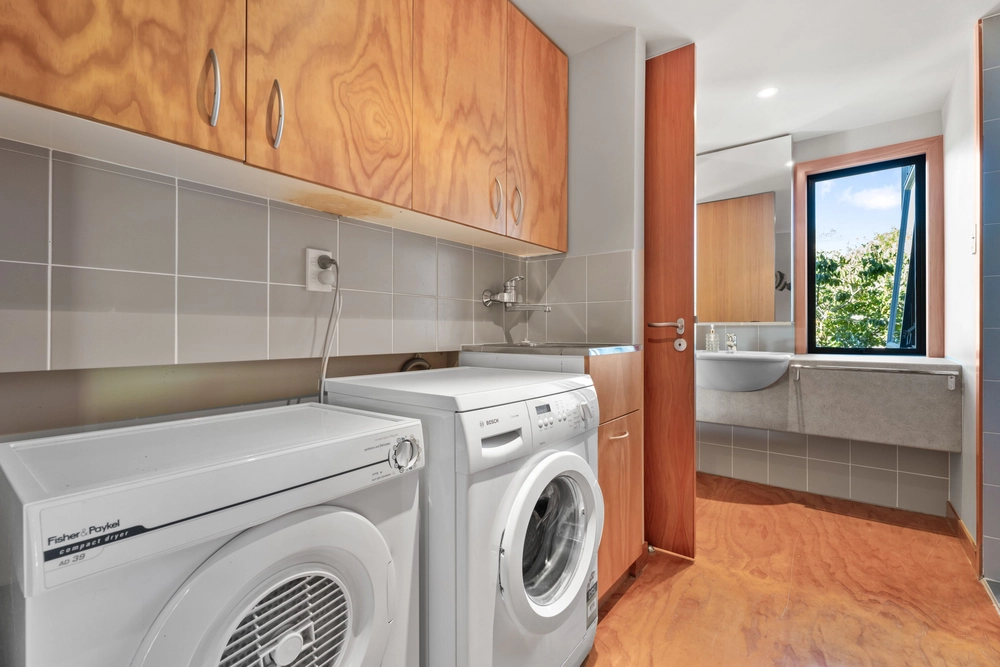 Photos of 31 Marine View Road