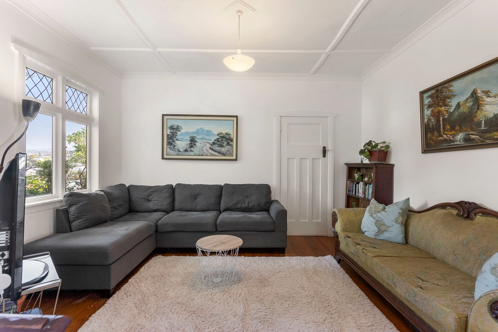 Photos of 102 Darlington Road
