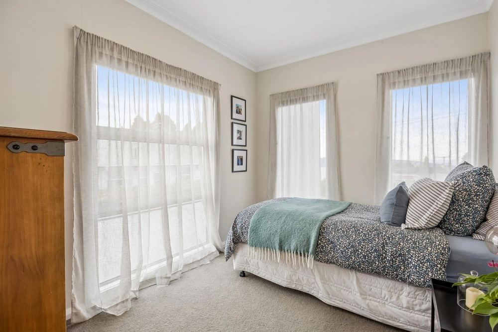 Photos of 6 Stansfield Street