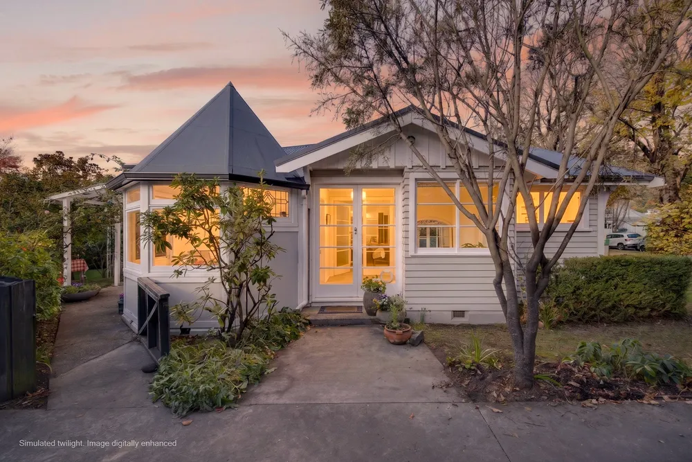 Photos of 4 Woodbridge Road