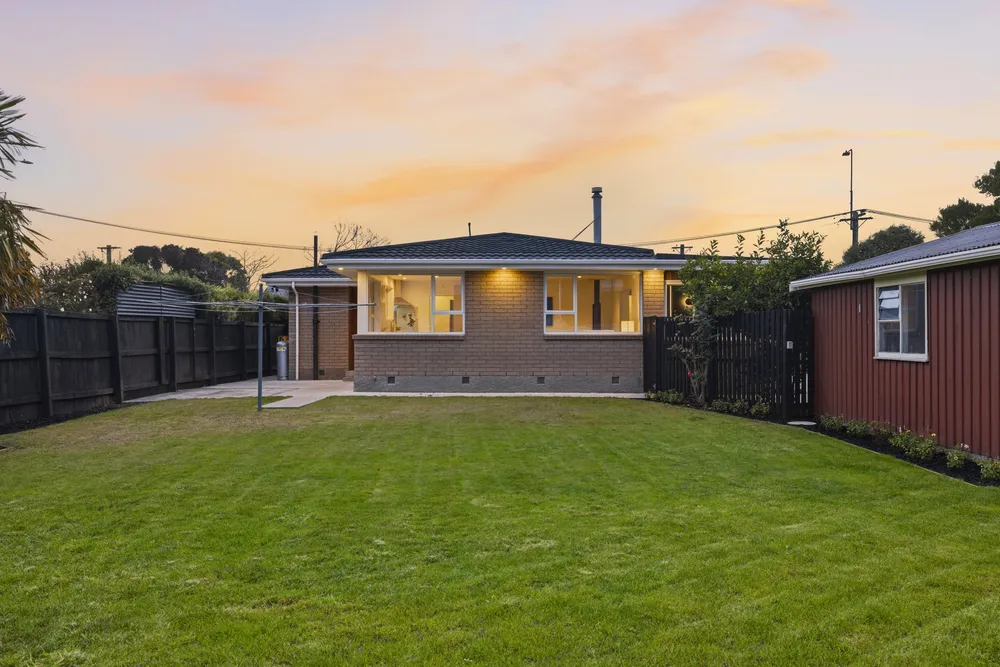 Photos of 274 Lake Terrace Road