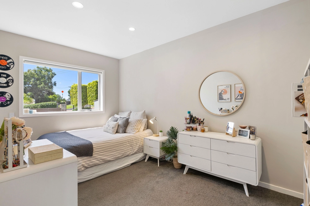 Photos of 8 Rawhitiroa Road