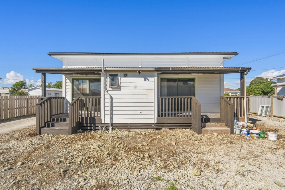 Photos of 16 Ruawai Wharf Road