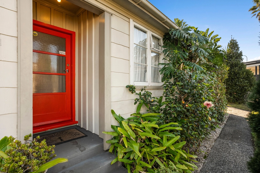 Photos of 55 Ngaio Street