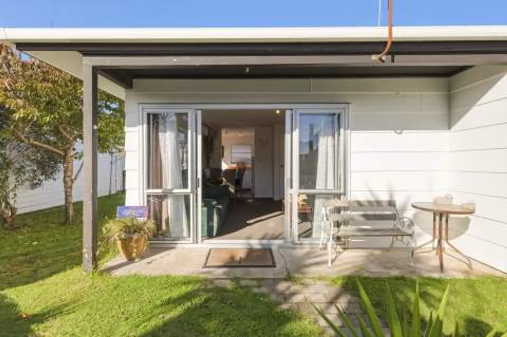 Photos of 295B Dickson Road
