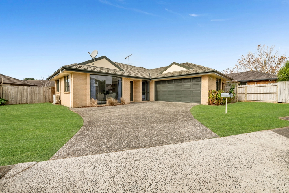 Photos of 47 Redcastle Drive