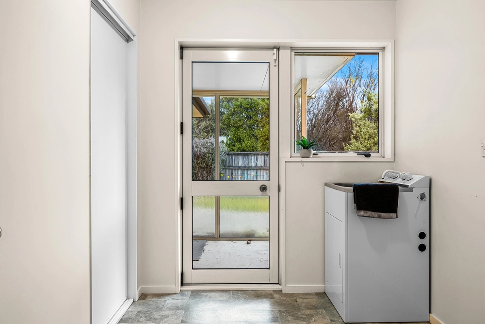 Photos of 49 Stonebridge Way