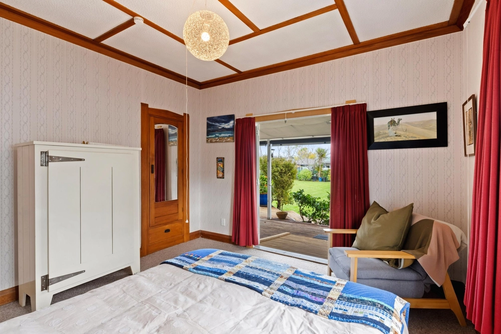 Photos of 266 Clifford Street