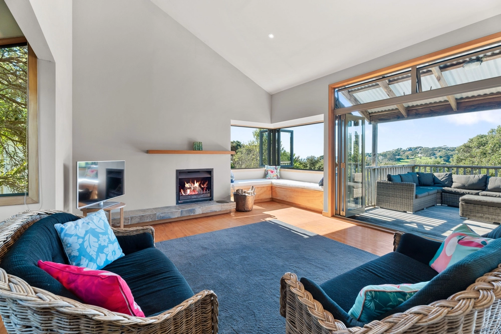 Photos of 31 Marine View Road