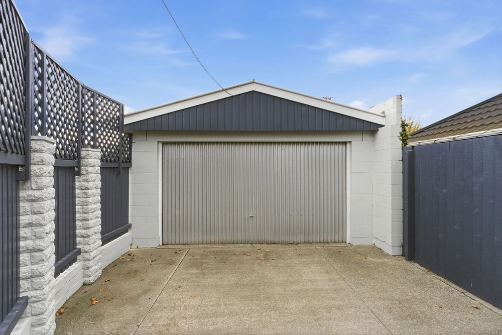 Photos of 72 Merrin Street