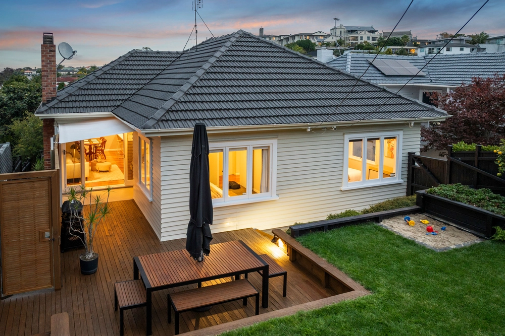 Photos of 19 Riddell Road
