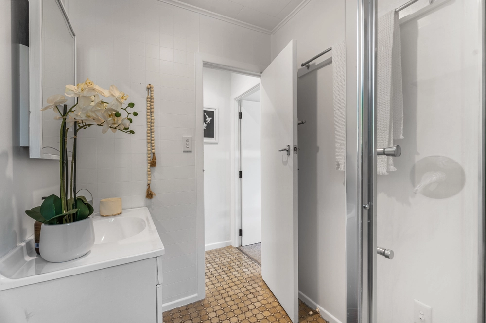 Photos of 32 Kiwi Street