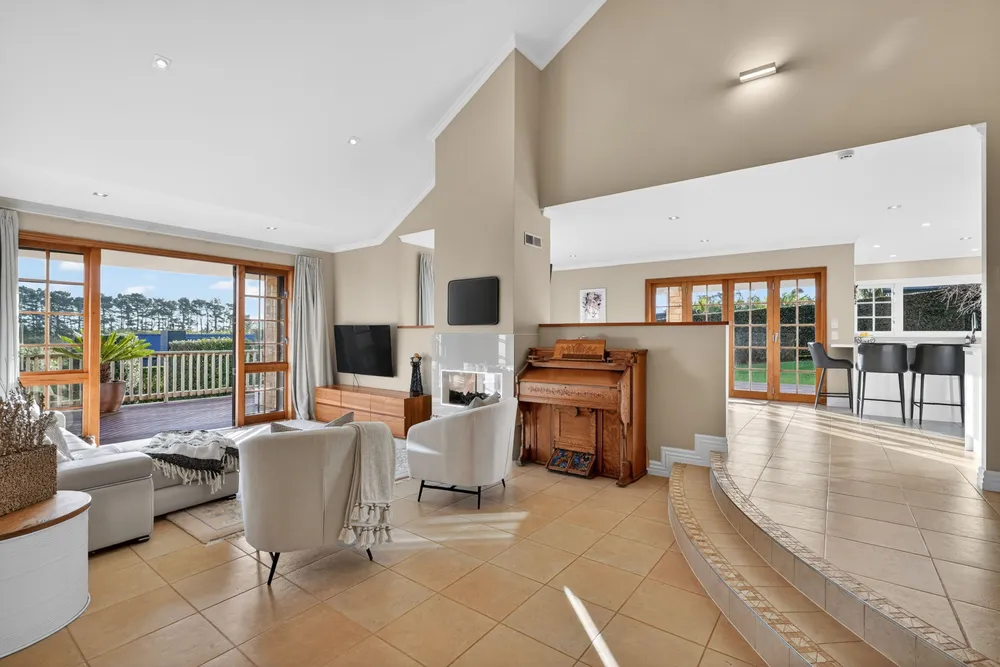 Photos of 136 Mcrobbie Road