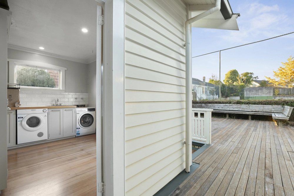 Photos of 410 River Road