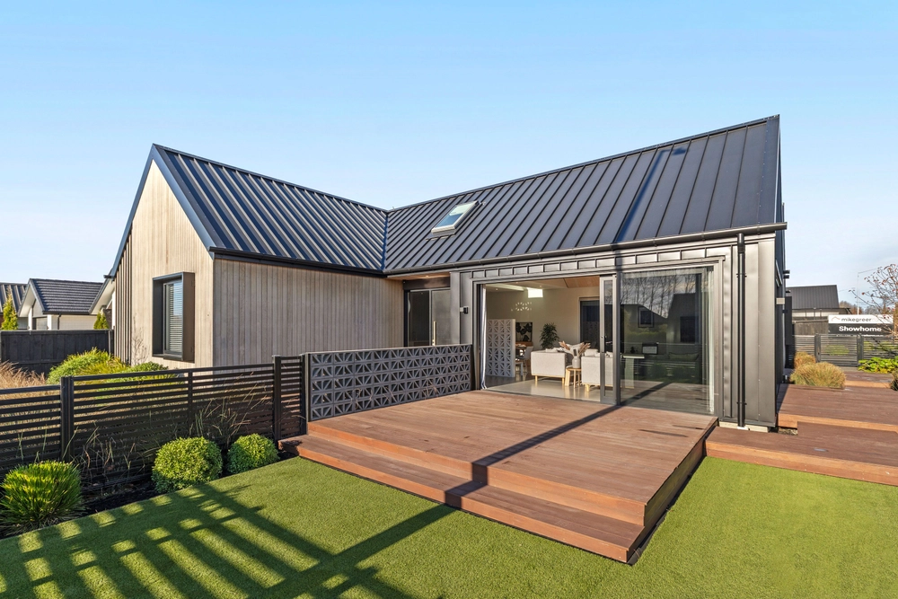 Photos of 121 Claridges Road