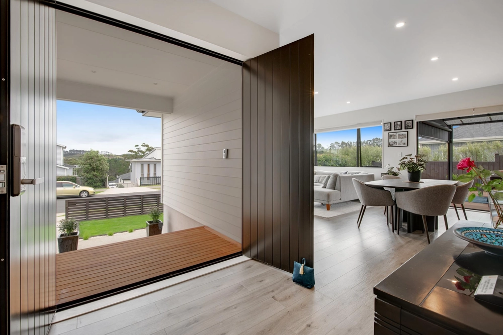 Photos of 22 Takurua Terrace
