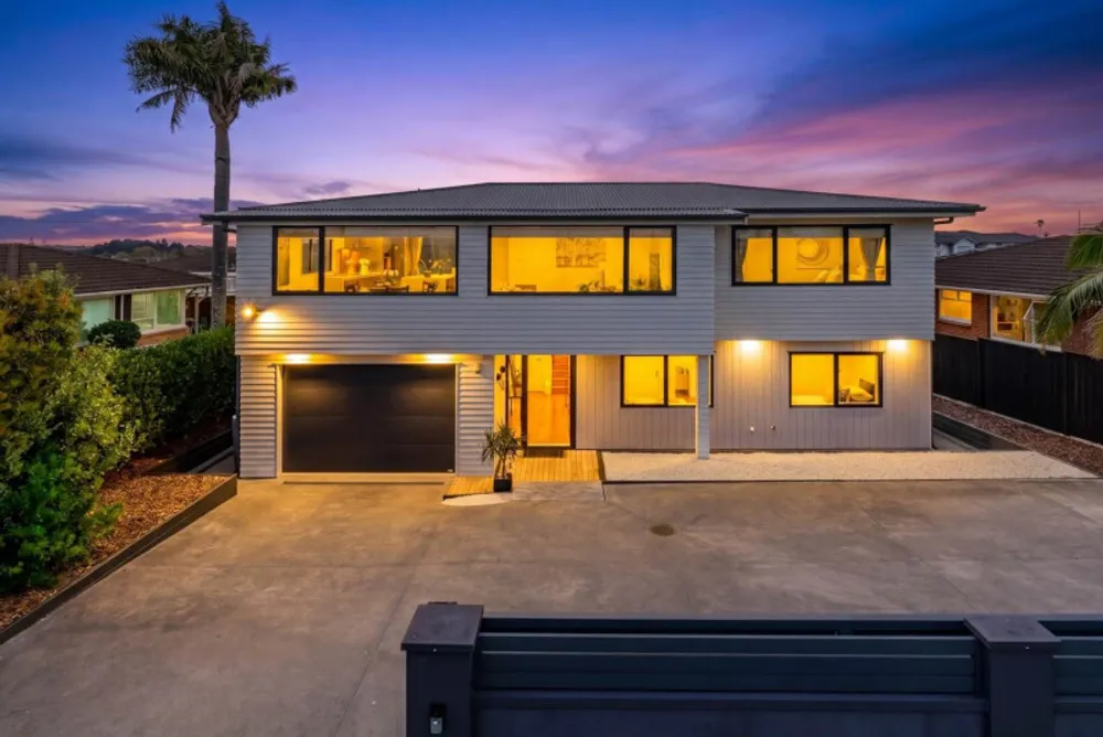 Photos of 213 Bucklands Beach Road