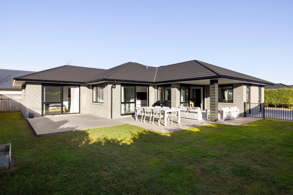 Photos of 23 Kingdon Street