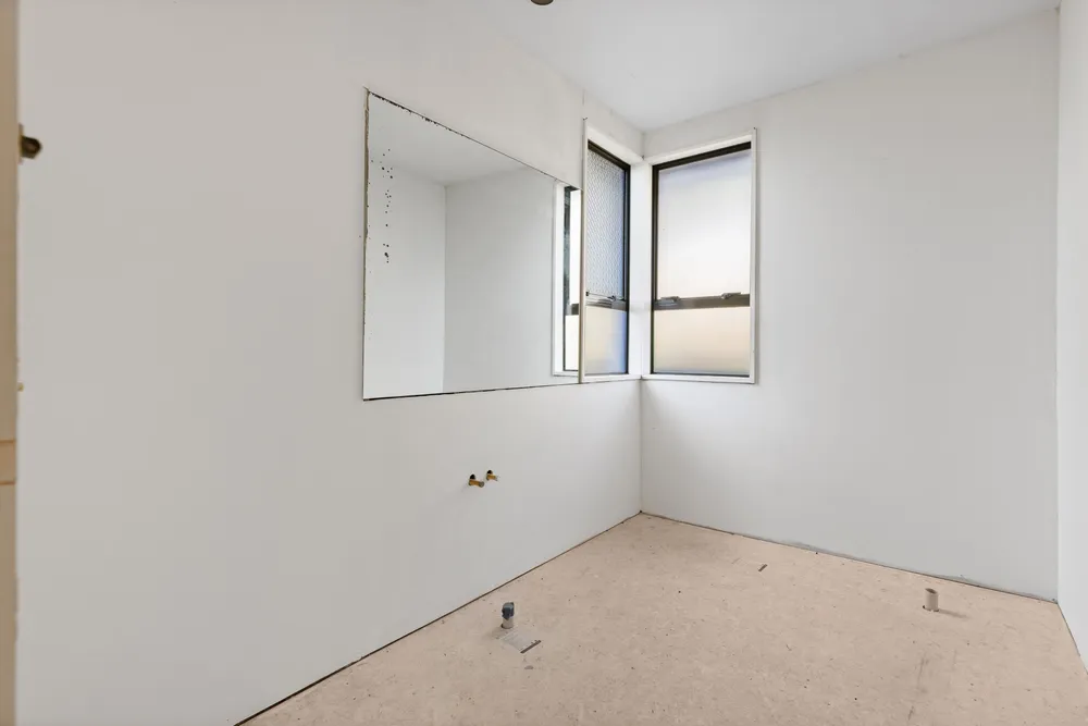 Photos of 33 Tuawera Terrace