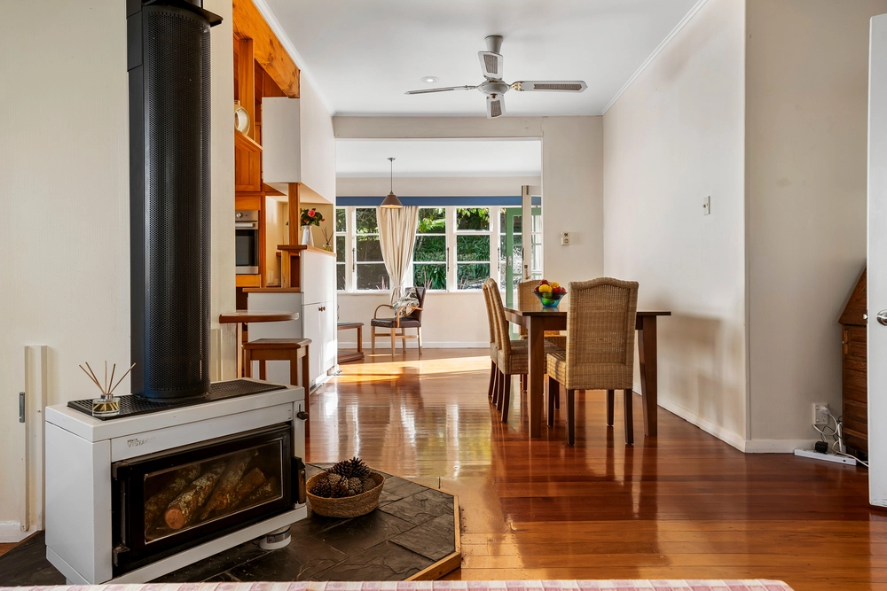 Photos of 40 Raurenga Avenue