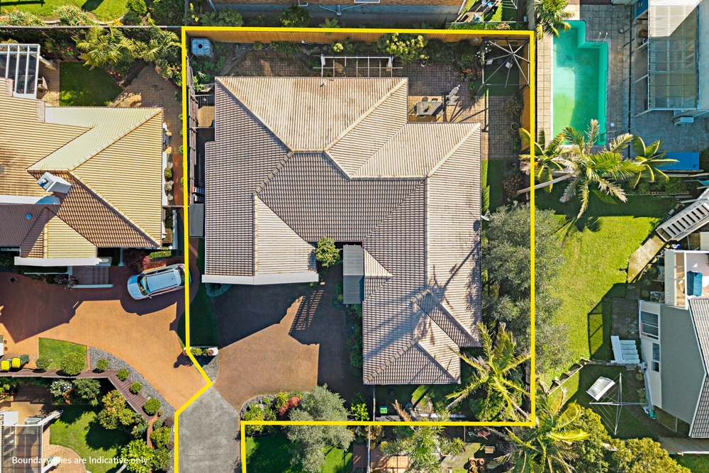 Photos of 12 Kentia Way