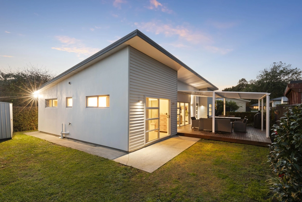 Photos of 54A George Crescent