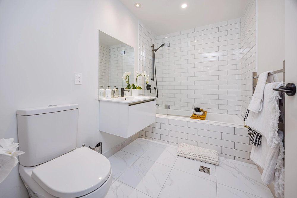 Photos of 10 Tute Lane