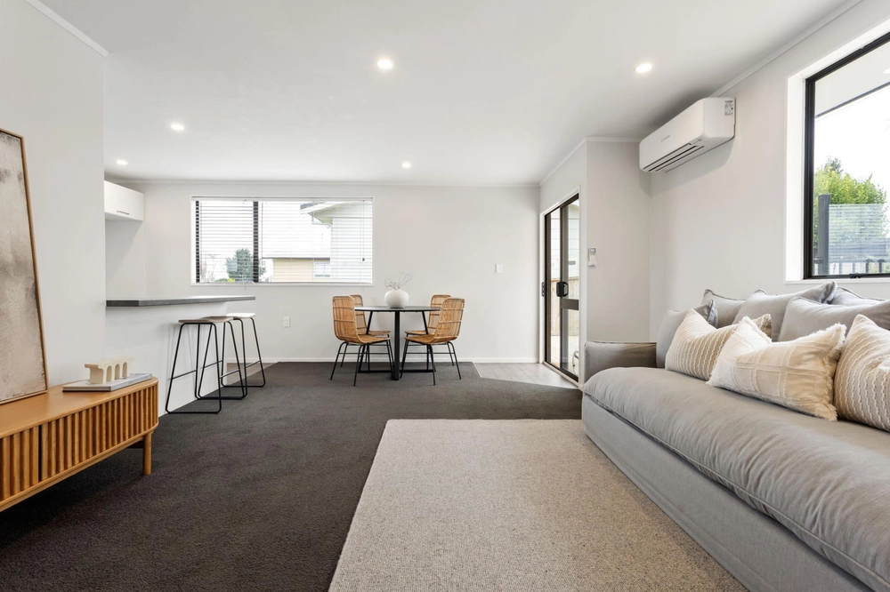 Photos of 52A Rolleston Street