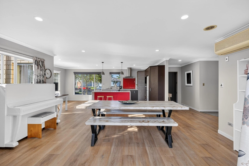 Photos of 18 Milbrook Place
