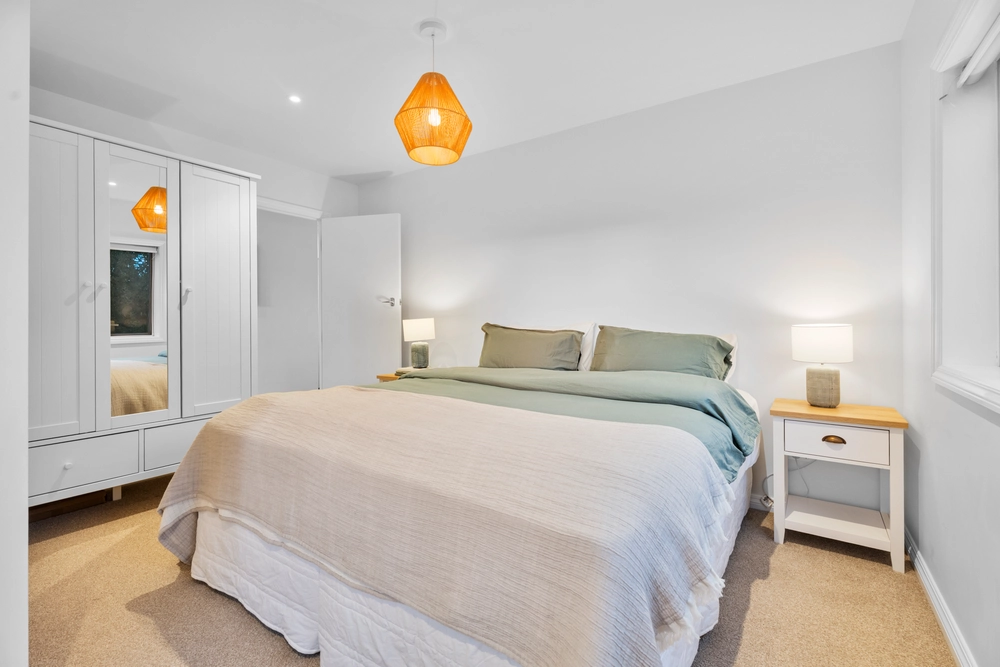 Photos of 32 Kiwi Street