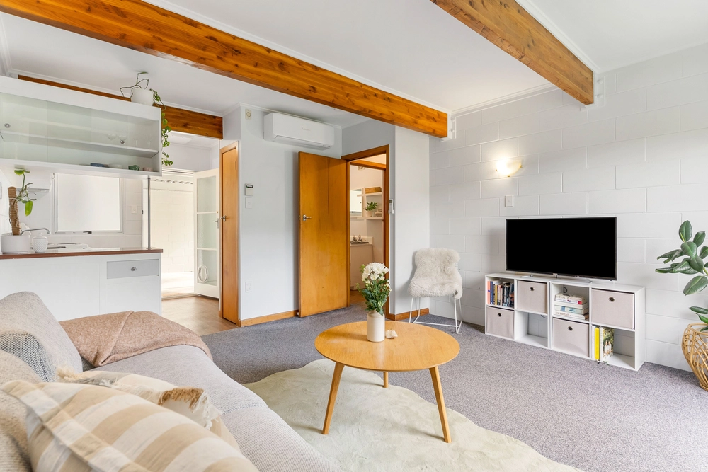 Photos of 720 Te Atatu Road