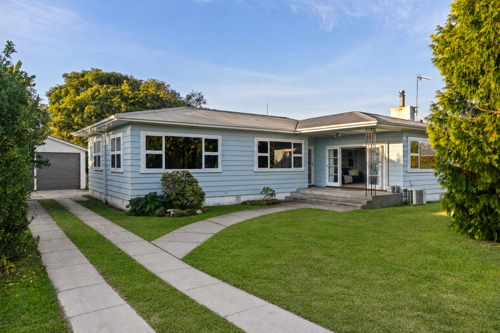 Photos of 541 Childers Road