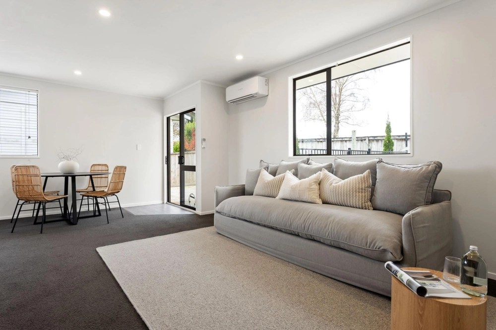 Photos of 52A Rolleston Street