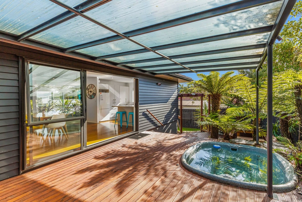 Photos of 33 taipari road te