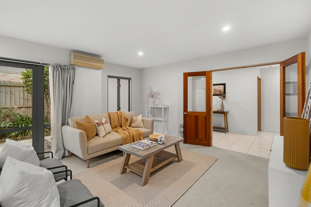 Photos of 70 Wharenui Road