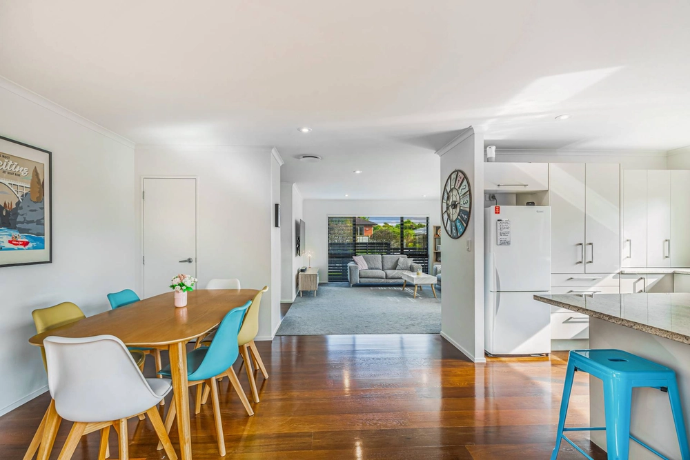 Photos of 33 taipari road te