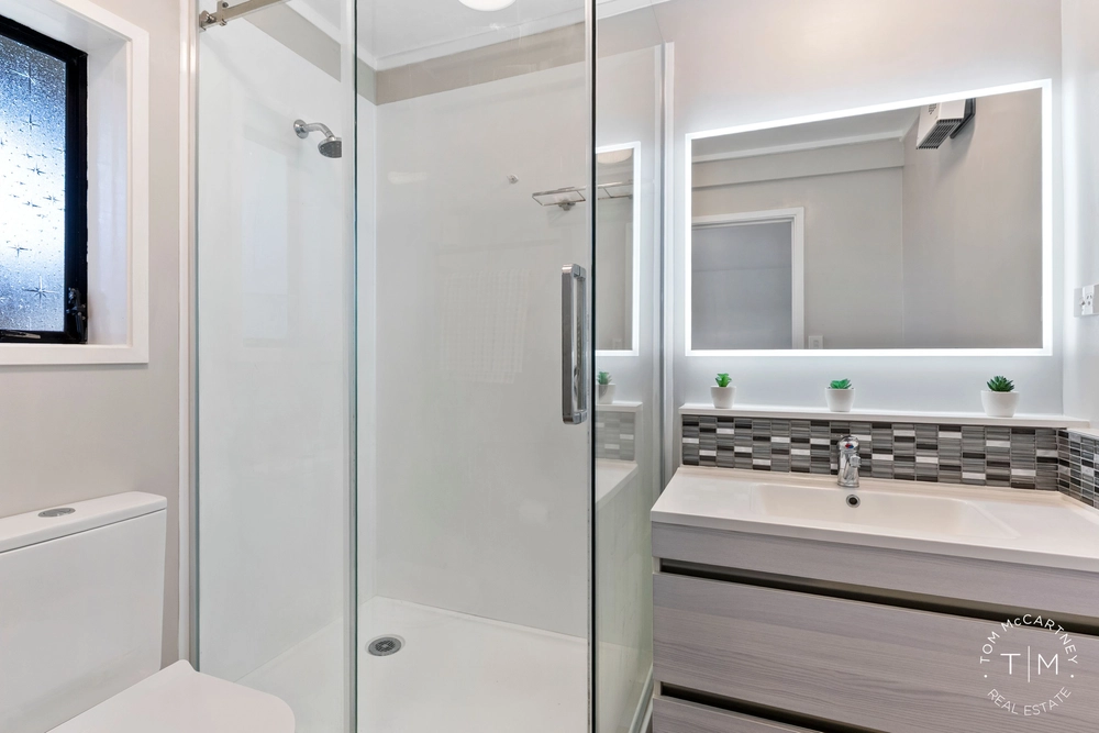 Photos of 64B Highland Park Drive