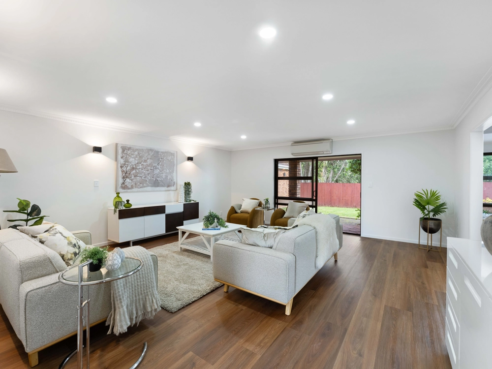 Photos of 16 Westholm Way