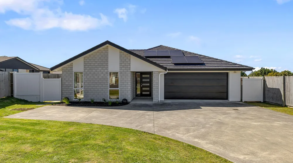 Photos of 10 Hoylake Place
