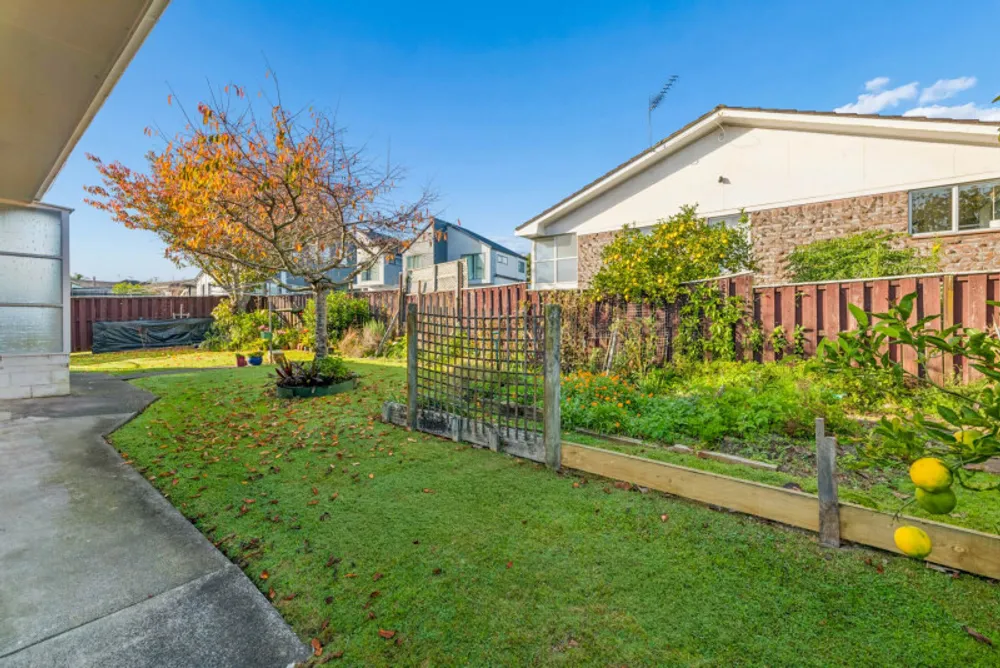 Photos of 2/39 Ashdown Place