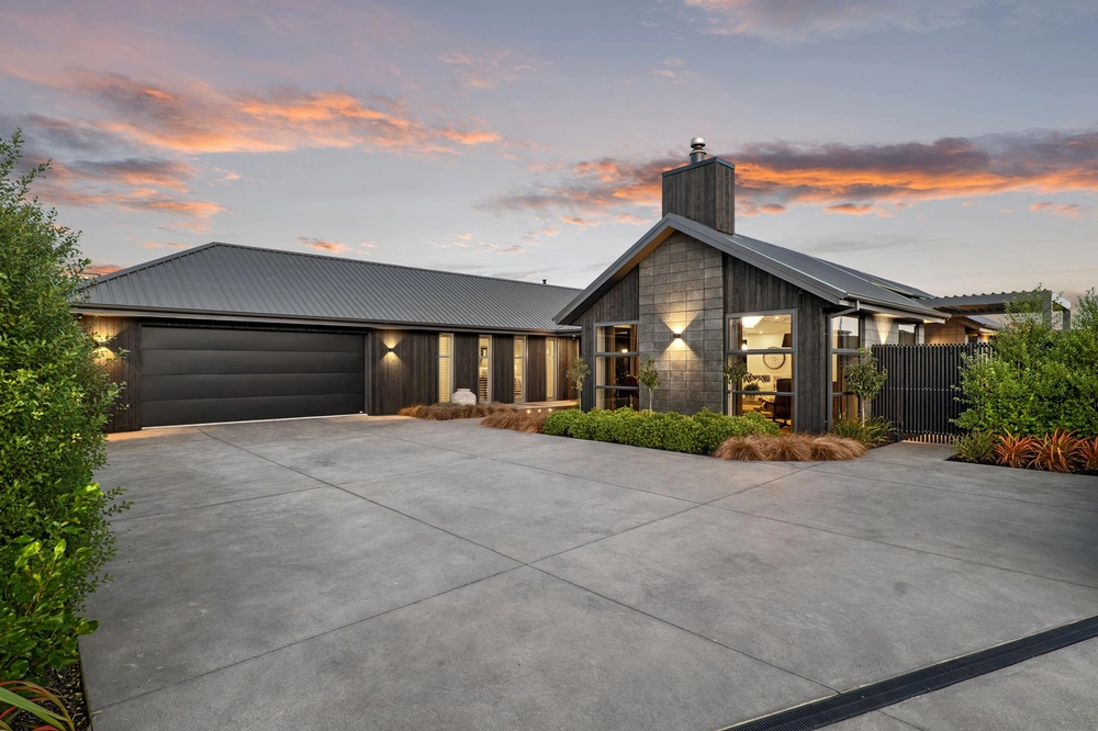 Photos of 69 Waikirikiri Avenue